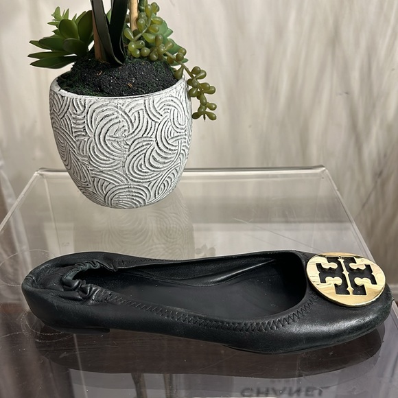 Tory Burch Minnie Travel Perfect Black & Gold Ballet Flats - Picture 13 of 16
